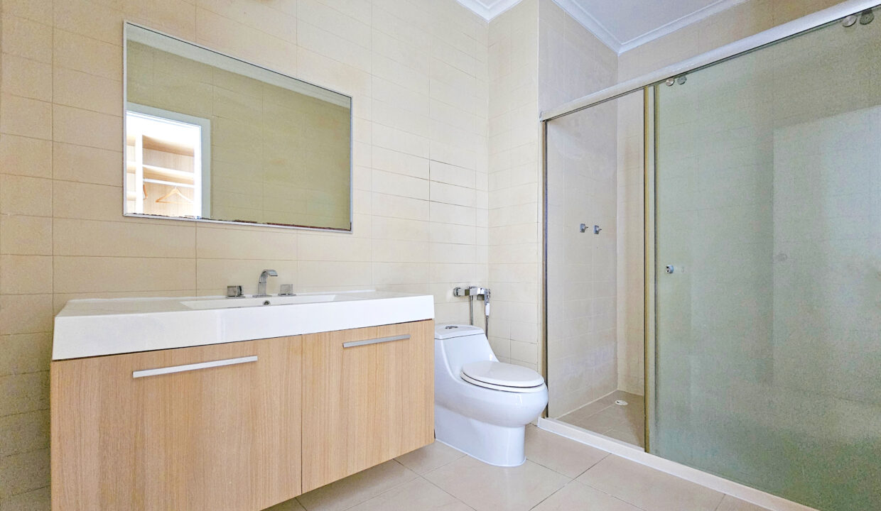 White - Baño habitación principal